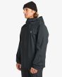 Hombre con Chaqueta Shell Impermeable Billabong Rainstorm 10K Negra lateral