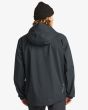 Hombre con Chaqueta Shell Impermeable Billabong Rainstorm 10K Negra posterior