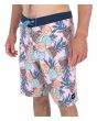 Hombre con Bañador Boardshort Hurley Weekender 20' Lollipop izquierda