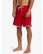 Hombre con bañador de surf Quiksilver Original Scallop 18'' Rojo lateral