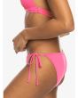 Mujer con Braguita de bikini con lazadas laterales Roxy Beach Classics Rosa laterales