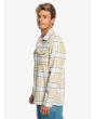 Hombre con Camisa de franela Quiksilver Fierce Volcano Pale Khaki lateral