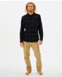 Hombre con Camisa de franela Rip Curl Checked In Negra frontal
