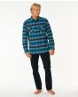 Hombre con Camisa de franela Rip Curl Count Flannel Azul a cuadros frontal