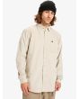 Hombre con camisa de pana Quiksilver Smoke Trail Cord Beige