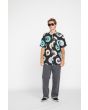Hombre con Camisa de manga corta Volcom V Entertainment LP Negra cerrada