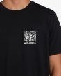 Hombre con camiseta orgánica de manga corta Billabong Coral Gardeners Horizon Negra gráfico pecho