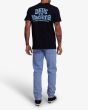 Hombre con Camiseta orgánica de manga corta Deus Ex Machina New Redline Negra espalda
