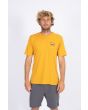 Camiseta de manga corta Hurley Everyday Washed Beer and Barge amarilla para hombre frontal