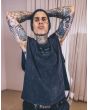 Travis Barker con la camiseta sin mangas Hurley x Travis Barker Live Fast Muscle Negra