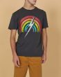 Hombre con camiseta orgánica de manga corta Lightning Bolt Rainbow Eco negra