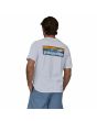Hombre con Camiseta de manga corta Patagonia Boardshort Logo Pocket Responsibili-Tee Blanca 