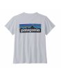 Camiseta de manga corta Patagonia Women's P-6 Logo Responsibili-tee Blanca para mujer gráfico posterior