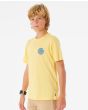 Niño con camiseta surfera de manga corta Rip Curl Wetsuit Icon amarillo manteca lateral
