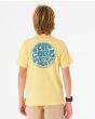 Niño con camiseta surfera de manga corta Rip Curl Wetsuit Icon amarillo manteca posterior