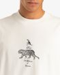 Hombre con camiseta orgánica de manga corta RVCA Tiger Style Blanca serigrafía