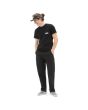 Hombre con camiseta de manga corta Vans Off The Wall Classic negra frontal 