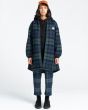 Mujer con chaqueta Element Brand Pilgrim Blackwatch frontal