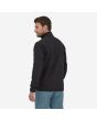 Hombre con Chaqueta impermeable Patagonia M's R2 TechFace Negra posterior