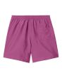 Bañador Carhartt WIP Chase Swim Trunks Magenta con logo dorado para hombre posterior