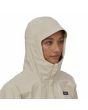 Mujer con Chubasquero plegable Patagonia W's Torrentshell 3L Rain Jacket Blanco capucha