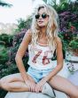Mujer con Gafas de sol I-SEA Cruz color aguacate con lentes polarizadas verdes
