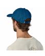 Hombre con Gorra Patagonia '73 Skyline Trad Cap Azul Unisex posterior