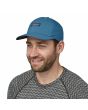 Hombre con Gorra Patagonia Airshed Cap Wavy Blue azul Unisex