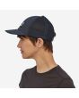 Mujer con Gorra Trucker Patagonia P-6 Logo LoPro Navy Blue Unisex lateral