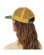 Mujer con Gorra Patagonia P-6 Logo Trucker color Verde Wispy Green Unisex cierre ajustable a presión