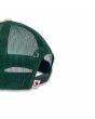 Gorra Trucker Town and Country Surf Designs YY Verde y Blanca con logo Rosa Unisex posterior