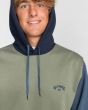 Hombre con Sudadera de capucha Billabong Arch Block Sage logo bordado