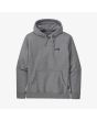 Sudadera con capucha Patagonia P-6 Label Uprisal gris para hombre