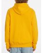 Hombre con sudadera de forro polar con capucha Volcom Stone amarilla posterior