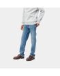 Hombre con Pantalón Vaquero de corte ajustado regular Carhartt WIP Klondike Pant azul lavado lateral