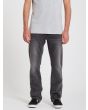 Hombre con pantalón vaquero de corte recto Volcom Vorta Denim gris