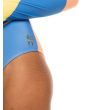 Mujer con licra de surf de manga larga Roxy Pop Surf Regatta logo