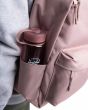 Mujer con Mochila Herschel Classic X-Large 30L Ash rose rosa bolsillo botella