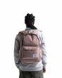 Mujer con Mochila Herschel Classic X-Large 30L Ash rose rosa