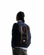 Mujer con Mochila Herschel Little America Mid-Volume 17 Litros Negra Unisex frontal