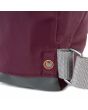 Mochila Pequeña impermeable Roka Bantry B Sustainable Nylon Plum hebilla