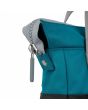 Mochila Pequeña Roka Creative Waste Two Tone Bantry B Sustainable Nylon azul y negra cremallera