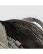 Mochila mediana ecológica e impermeable Roka London Candem A en color gris bolsillo interior