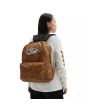 Mujer con Mochila Vans Wm Realm 22L marrón con estampado animal print negro 