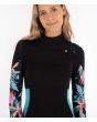 Traje de surf de neopreno Hurley Advantage Plus 4/3mm Fullsuit para mujer en color negro con estampado floral Chest Zip 