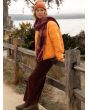 Mujer con pantalón de pana ancho Roxy Surf On Cloud Chocolate Lifestyle otoño