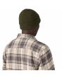 Hombre con Gorro de lana Patagonia Brodeo Beanie '73 Skyline Verde Pino Unisex posterior