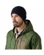 Hombre con Gorro de lana Patagonia Brodeo Beanie Azul Marino Unisex