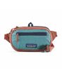 Riñonera Patagonia Ultralight Black Hole Mini Hip Pack 1L roja y turquesa Unisex