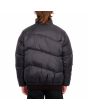 Hombre con Plumífero Volcom Wallstone Jacket Negro posterior